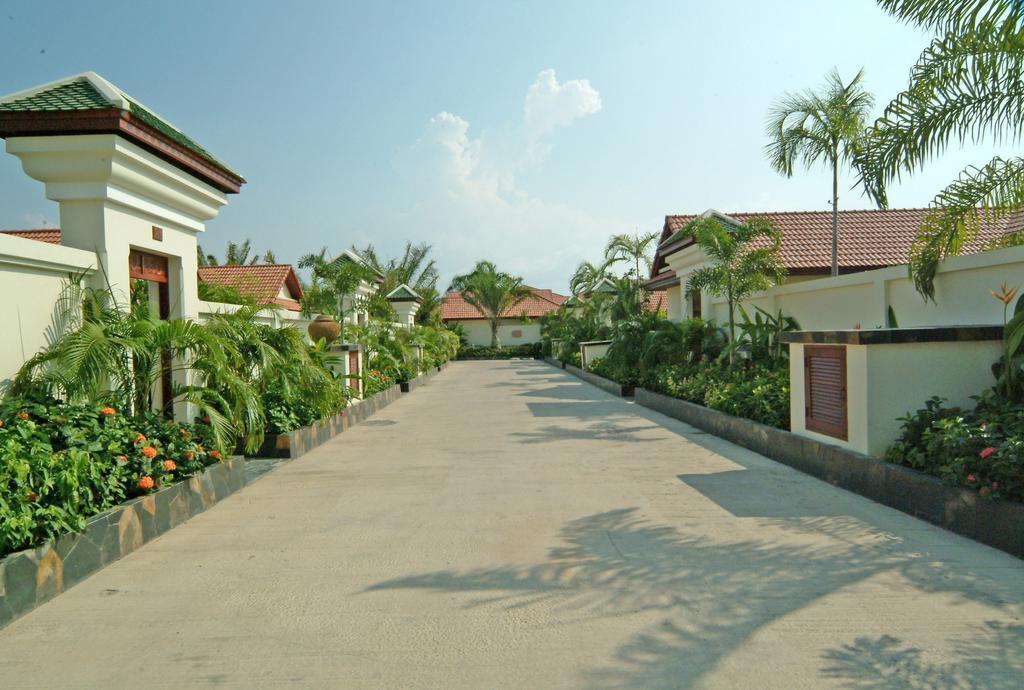 View Talay Villas Chonburi Exterior foto